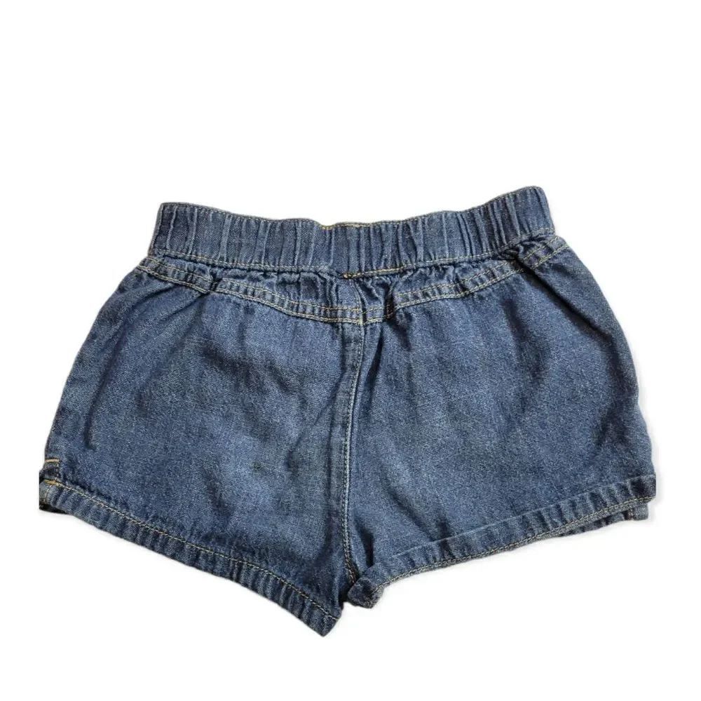 Carter's shorts 24mo  - Picture 2 of 4